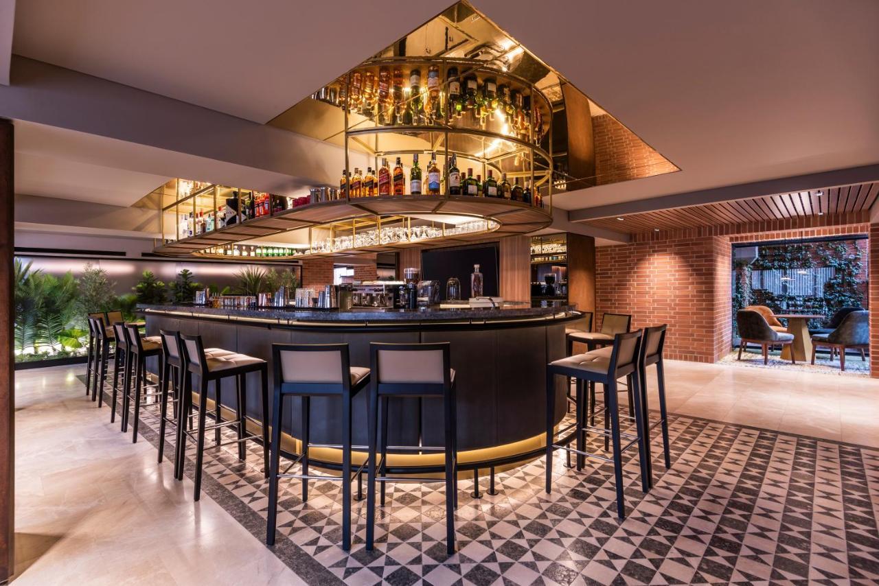 Hotel Estelar La Fontana Bogotá Eksteriør billede The Bar