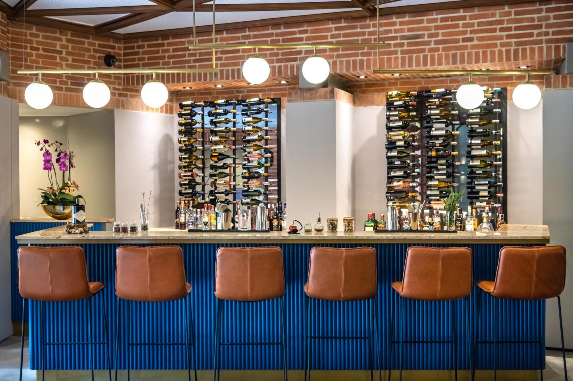 Hotel Estelar La Fontana Bogotá Eksteriør billede The bar at the 2019-opened restaurant