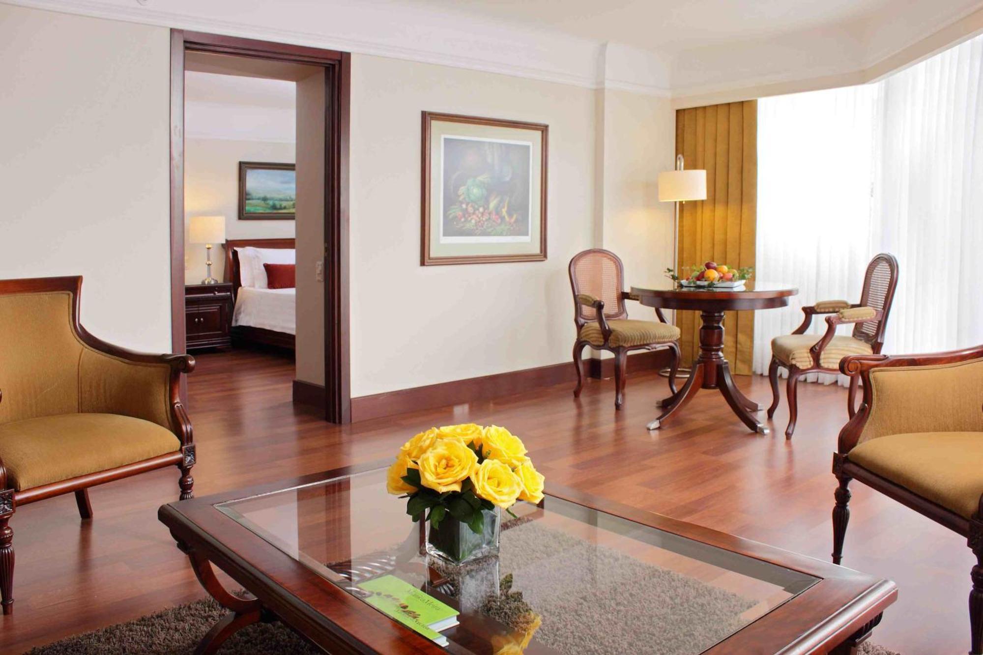 Hotel Estelar La Fontana Bogotá Eksteriør billede Suite at the InterContinental Hotel, Addis Ababa