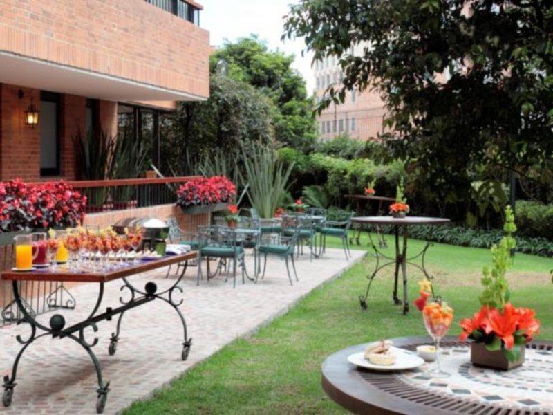 Hotel Estelar La Fontana Bogotá Eksteriør billede Garden